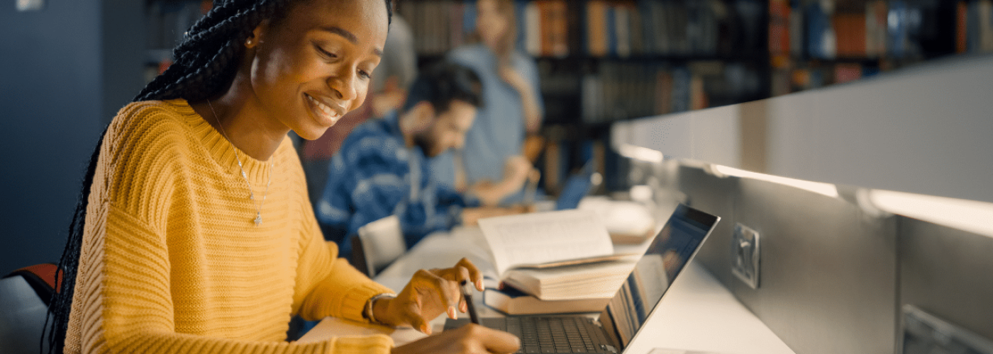 Capa “DESCOMPLICA UNINA!” como argumentar nas questões discursivas do Enade!