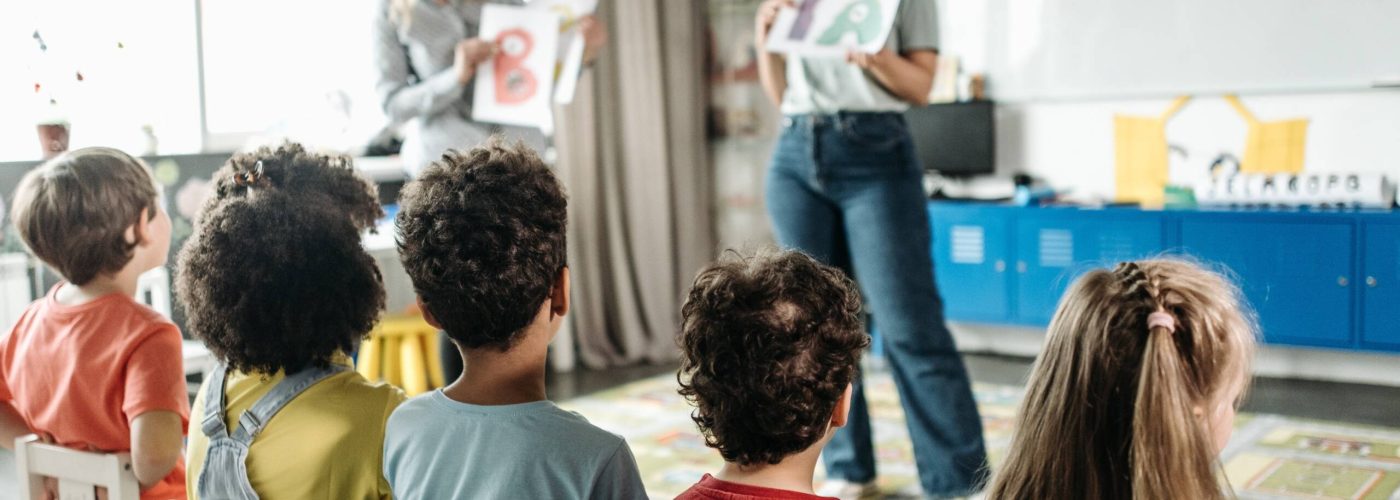 Assistentes Sociais e Psicólogos nas escolas 1